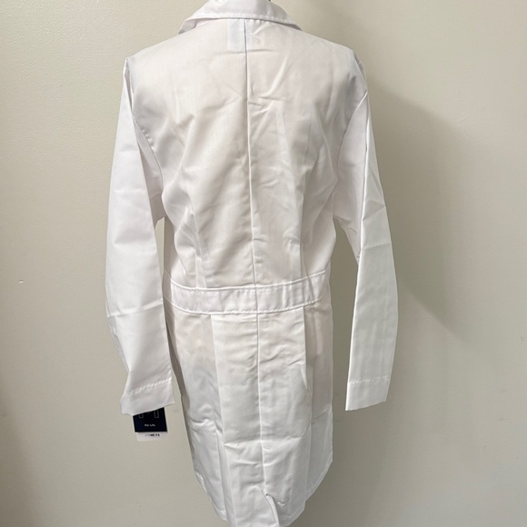 META White Lab Coat - Picture 6 of 9